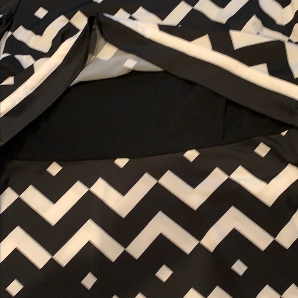 Dress - Picture 2 of 8